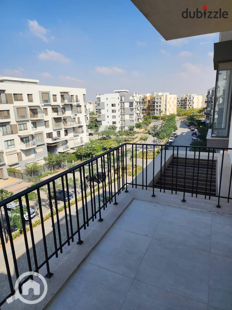 apartment 191m semi furnished for rent eastown sodic new cairo 1