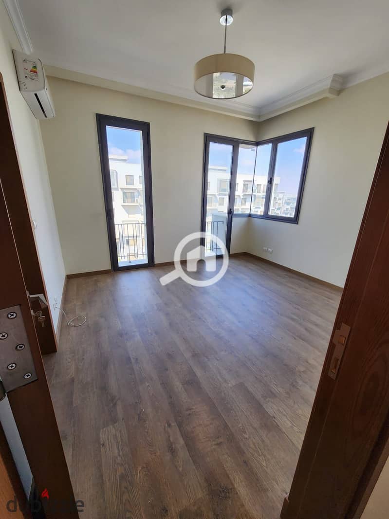 apartment 191m semi furnished for rent eastown sodic new cairo 7