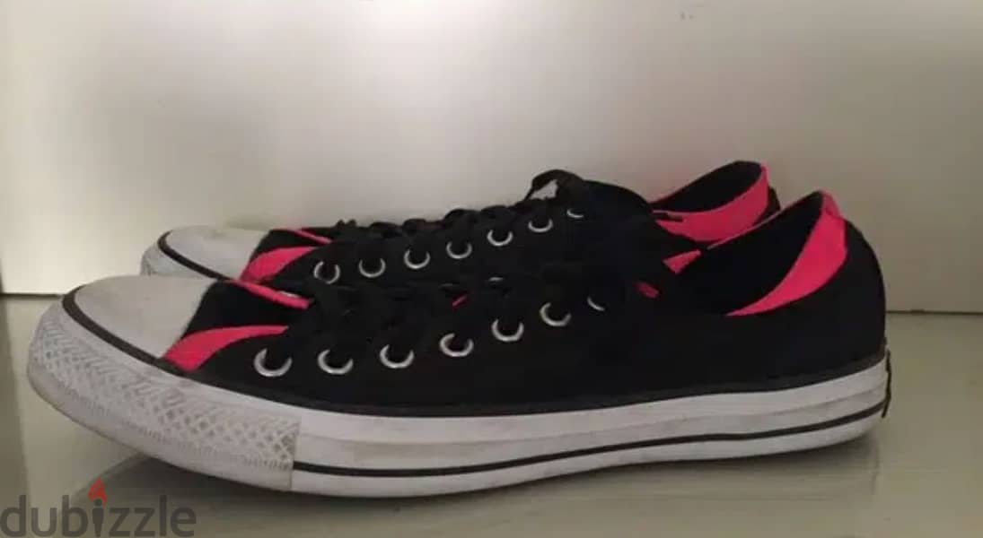 Black and Pink Converse Shoes - like new 1