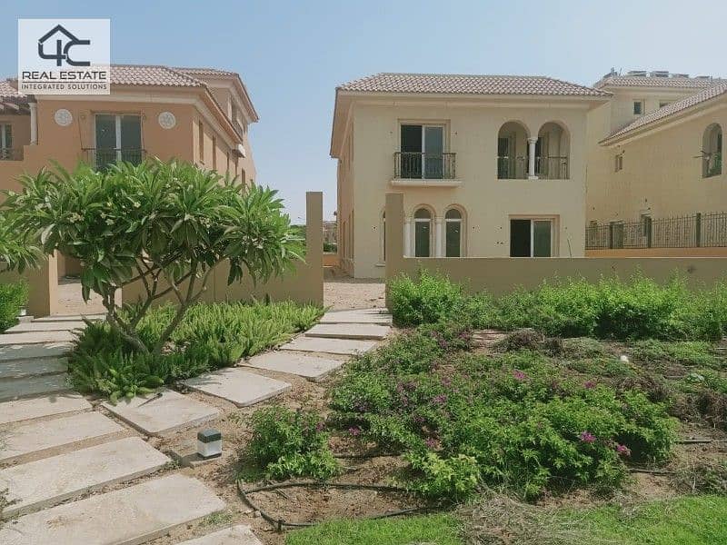 Stand alone ready to move with the lowest price in the market for quick sale, semi-finished, in the heart of New Cairo 9