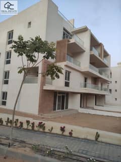 I villa for sale in Bahri in installments and 2 million down payment in Mountain View 210 m