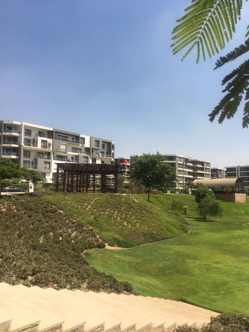 Ground floor studio with garden 69 m for sale in Taj City Compound New Cairo a special price and with a distinctive view 5