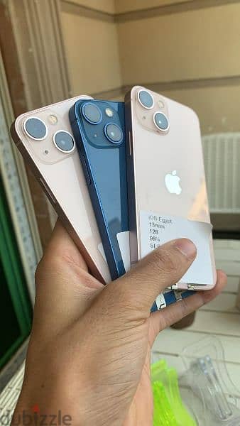 iPhone 13 . . 128/256GB بسعر مميز جداا 5