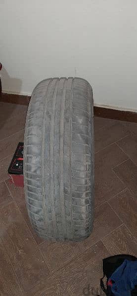 عدد ٢ بريدجستون 205/60 R16 2