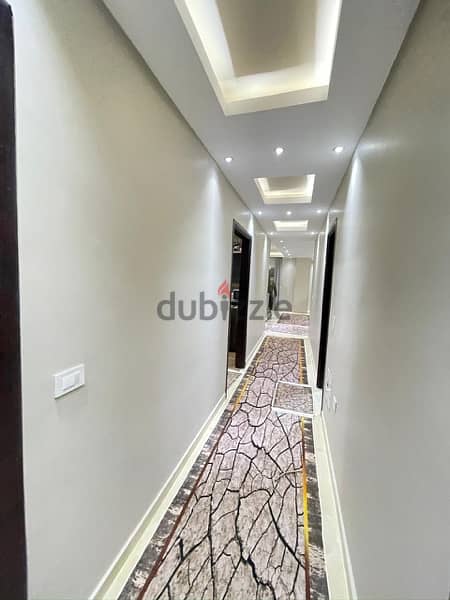 شقه مفروشة للايجار أرقى أحياء الشيخ زايد قريبه لسعودى Fully Furnished 8