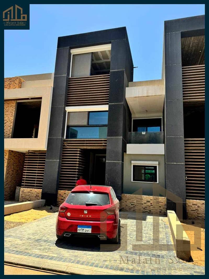 CORNER TOWNHOUSE MIDTOWN VILLA - تاون هاوس كورنر في ميدتاون فيلا 6