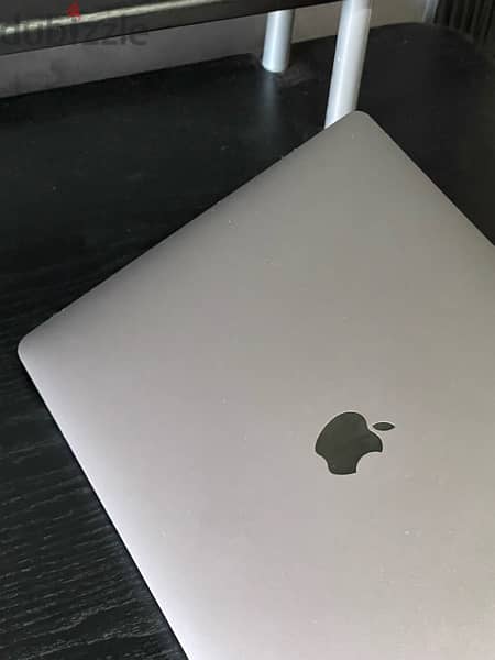 Macbook pro 2019 15 inch 4GB Graphics 2