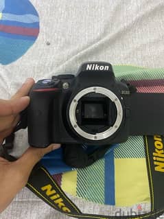 كاميرا nikon d5300بحالة الزيرو