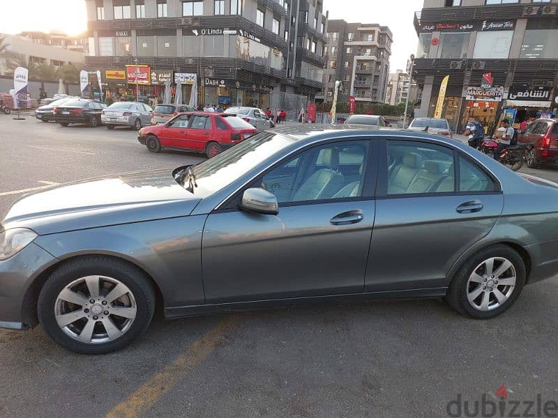 Mercedes-Benz C180 2012 5