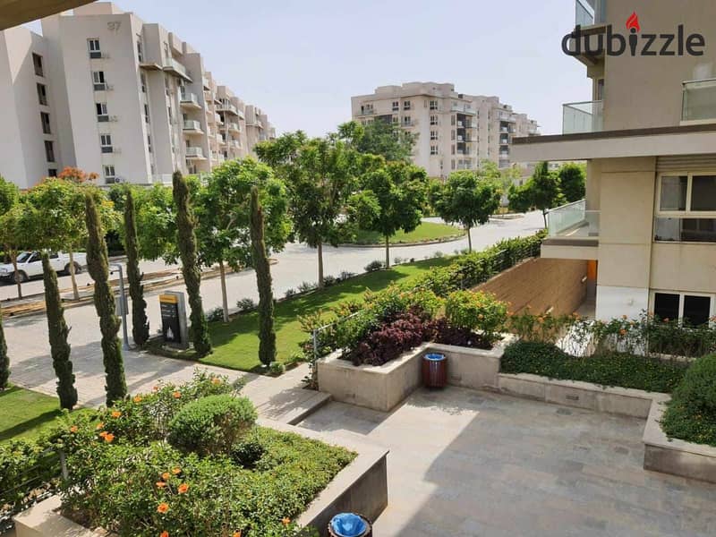 Apartment for sale is A very prime location  ready to move , 140 m ,  at luxurious compound mountain view i city / new Cairo 1