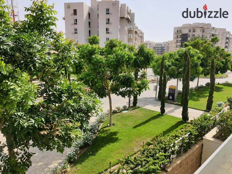 Apartment for sale is A very prime location  ready to move , 140 m ,  at luxurious compound mountain view i city / new Cairo 3