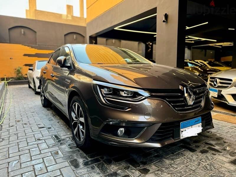 Renault Megane 2021 1200cc Turbo 2