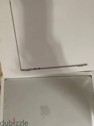 ماكبوك إير M2 شاشه ١٥ مواصفات خاصة MacBook Air M2 15, 16Ram , 512 Hard