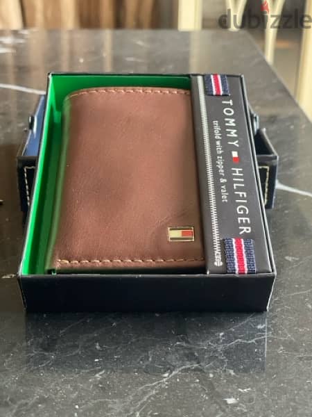 Tommy Hilfiger wallet for men 2