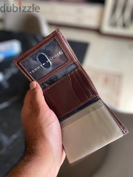 Tommy Hilfiger wallet for men 5