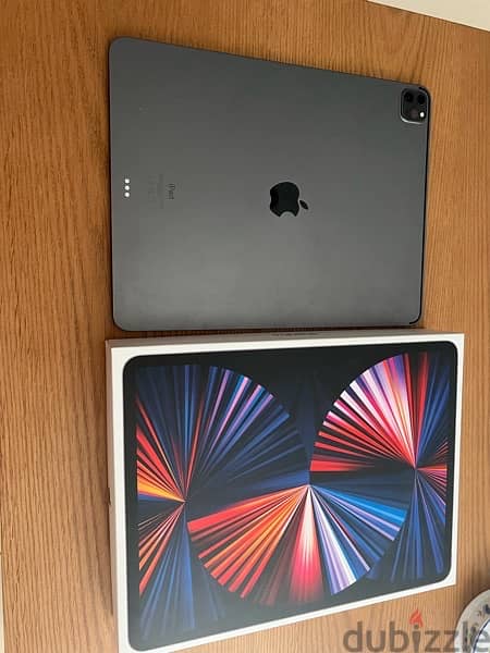 Ipad pro 12.9-inch ( 5th Generation) 1