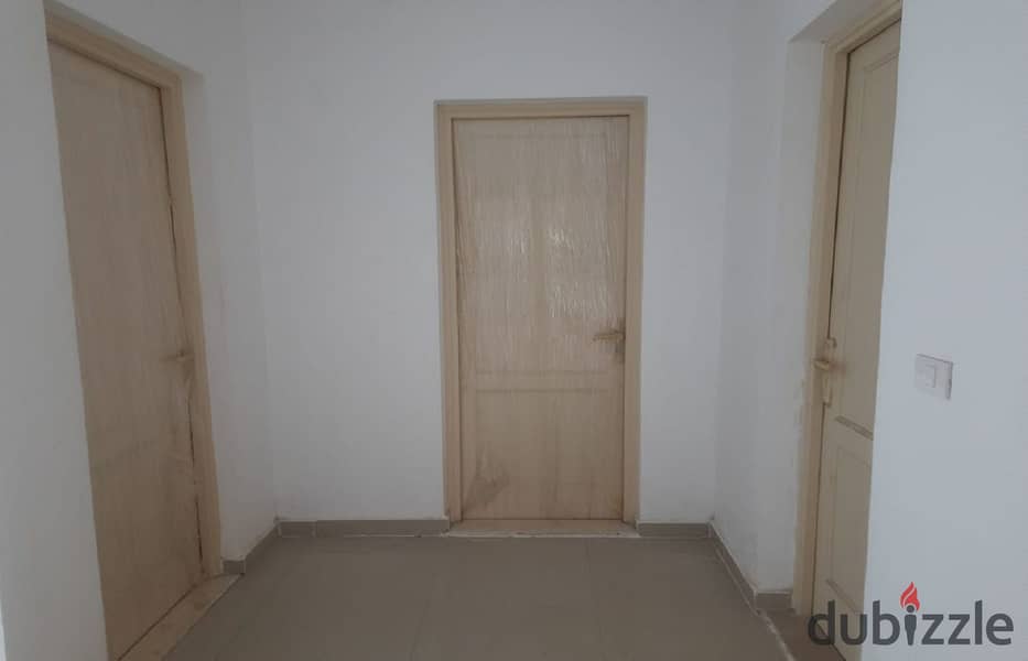 Apartment for rent in Madinaty, ground floor with garden, first residence, area 245 m 8