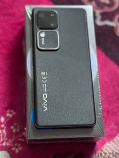 Selling Vivo V30 5G dual Sim