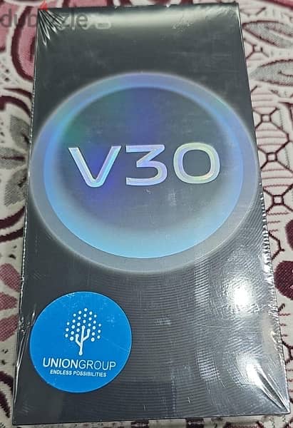 Selling Vivo V30 5G dual Sim 4