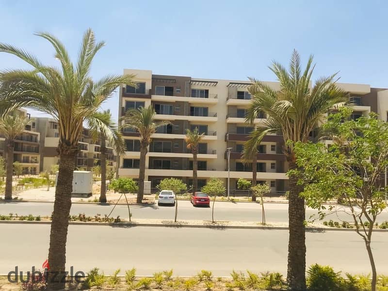 Family house for sale in compound palm hills new Cairo , A prime view , with an area 252 m 11