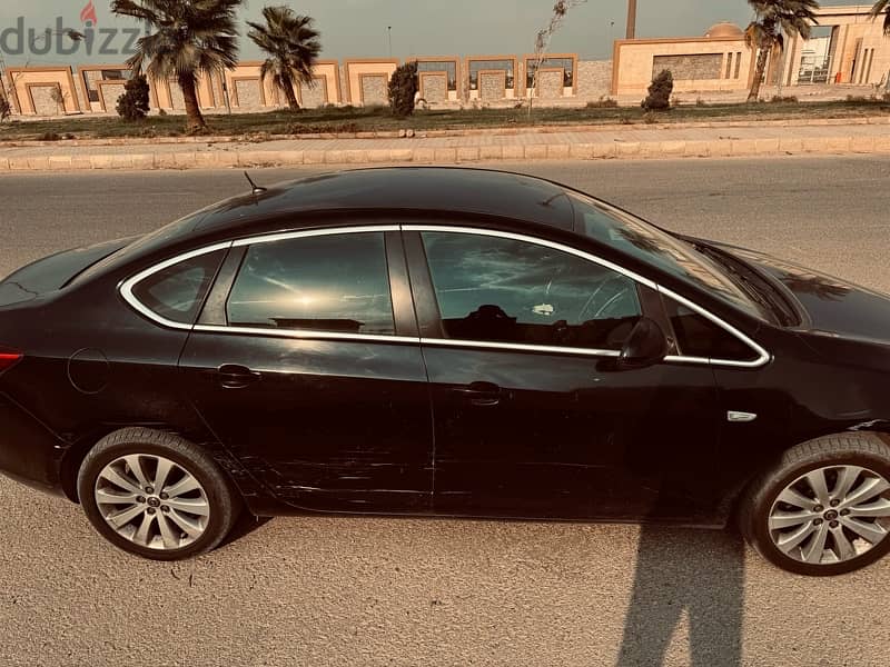 Opel Astra 2018 4