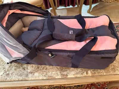 carry cot for baby girl used once