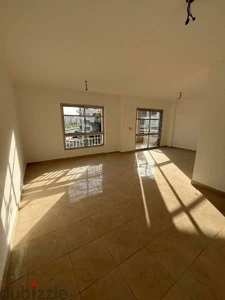 شقةبيع في مدينتي165م بأرقى المراحل apartment for sale in Madinaty 0