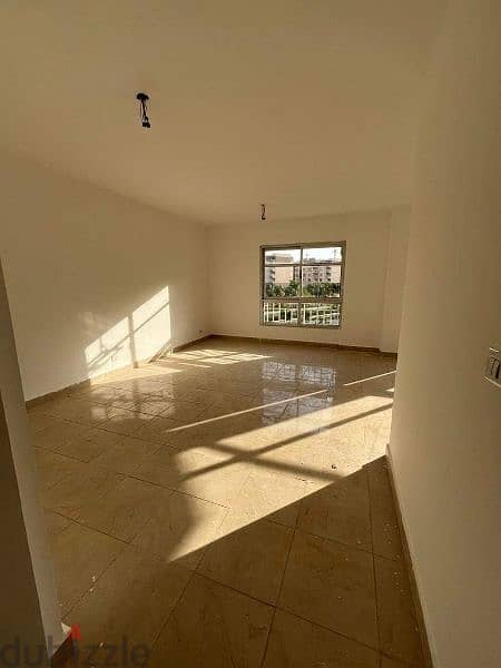 شقةبيع في مدينتي165م بأرقى المراحل apartment for sale in Madinaty 4