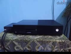 xbox one 512G يوجد معاه دراع اصلي 0