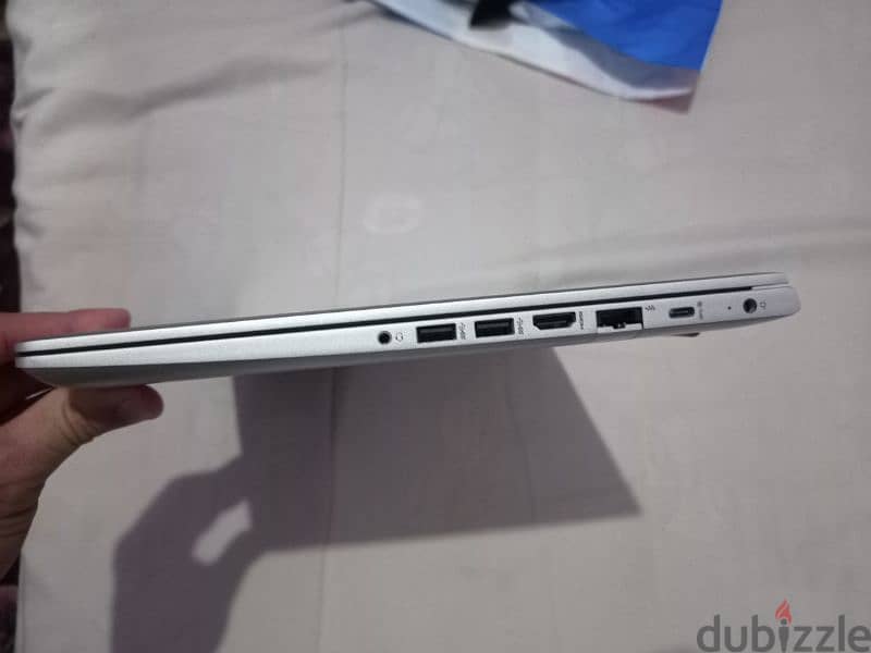 لابت توب  اتش بي core i 7 الجيل العاشر 6