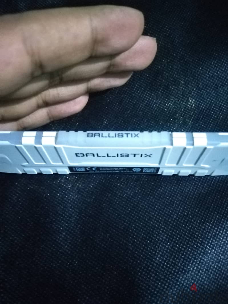 رام Crucial Ballistix RGB 8GB 3200MHz DDR4 1