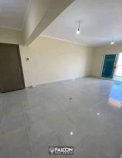 Two-room, finished apartment for sale, immediate receipt, next to the New Alamein Towers, with a 15% down payment and installments over 7 years