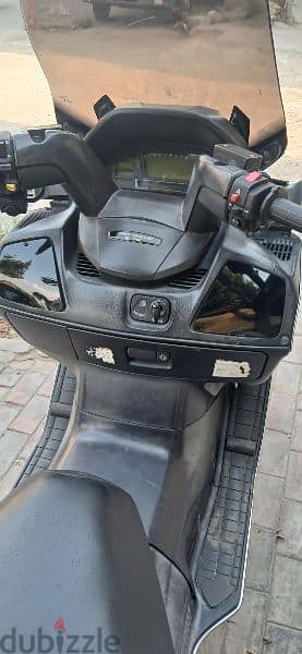 Suzuki Burgman skay waive 4