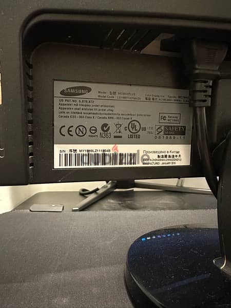 SAMSUNG Suncmaster 943SNXPLUS 18.5” Wide 1