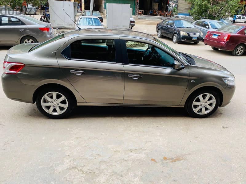 Peugeot 301 2016 Allure full option 2