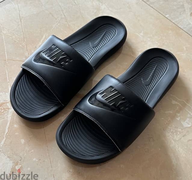 original nike men slipper “all black” 7