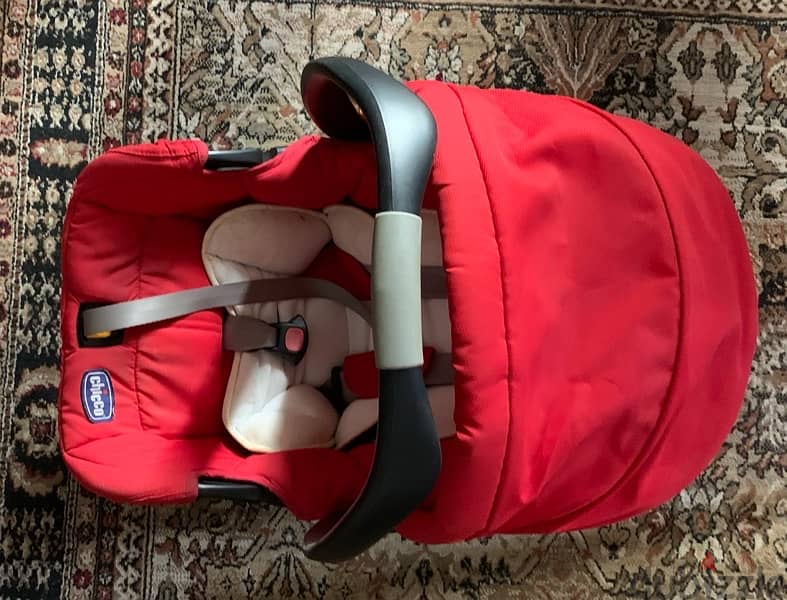 Chicco Car Seat From 0 to 13 Kg 2