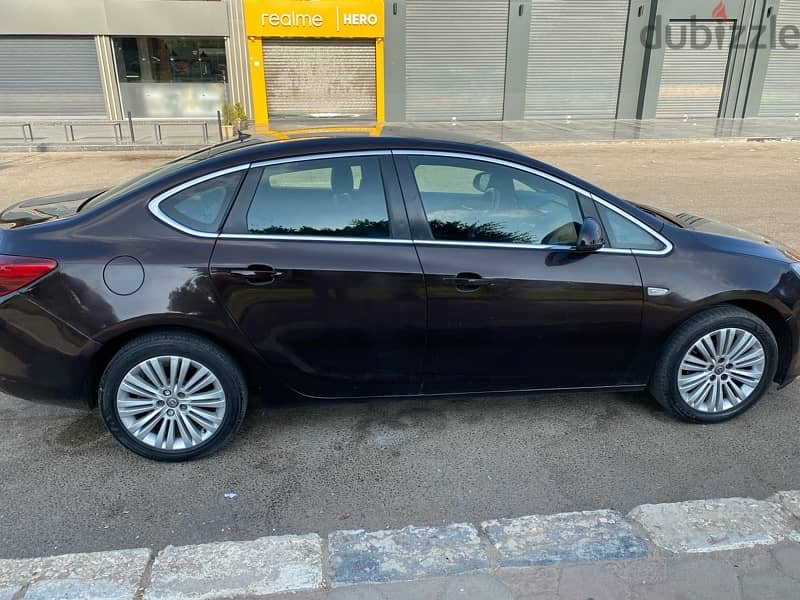 Opel Astra 2015 4