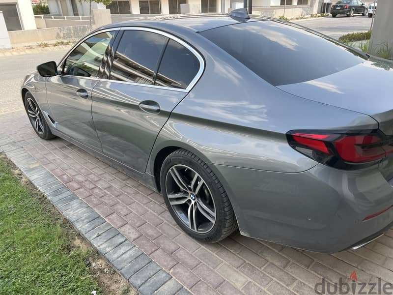 BMW 520 2023 Advantage 1