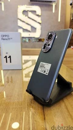 oppo reno 11 5g للبيع كسر زيرو