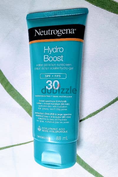 Neutrogena Hydro Boost Moisturizing Sunscreen Lotion, SPF 30, 88ml