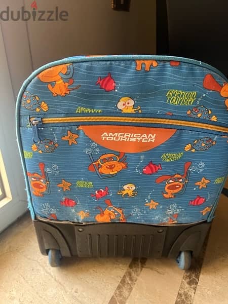 American Tourister trolley school bag 1