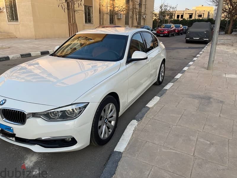 BMW 318 2019 1