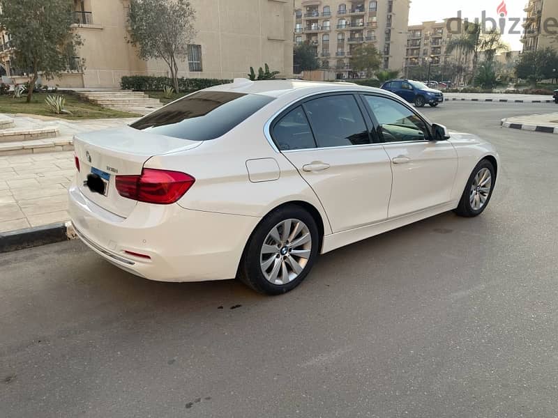 BMW 318 2019 2