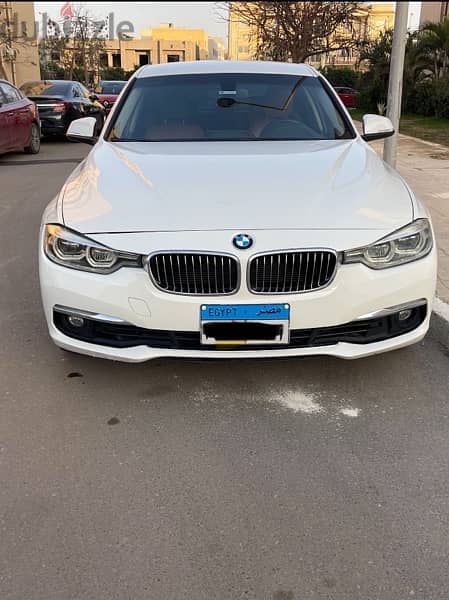 BMW 318 2019 4