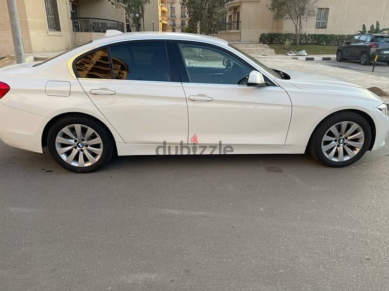 BMW 318 2019 5