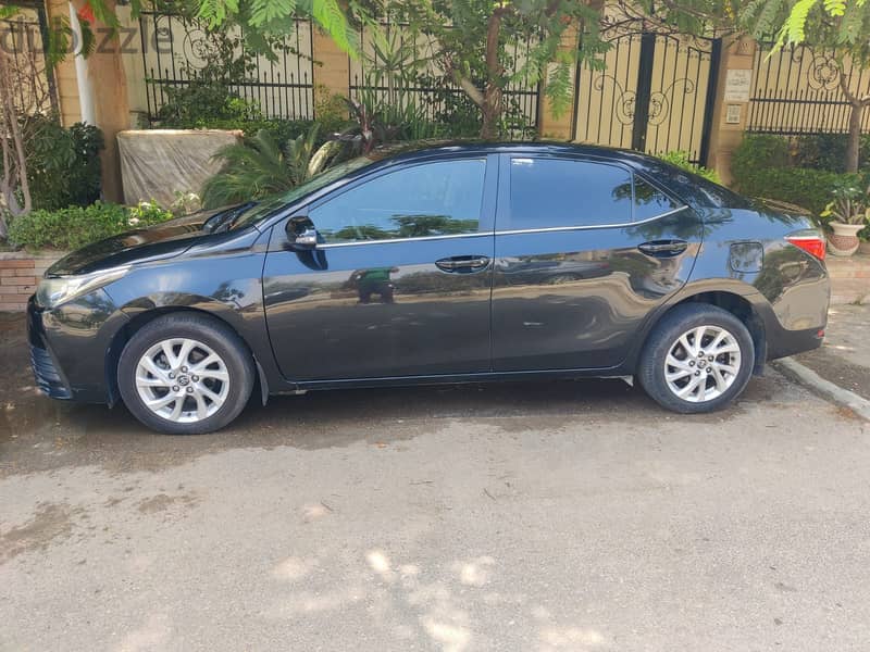 Toyota Corolla 2018 5