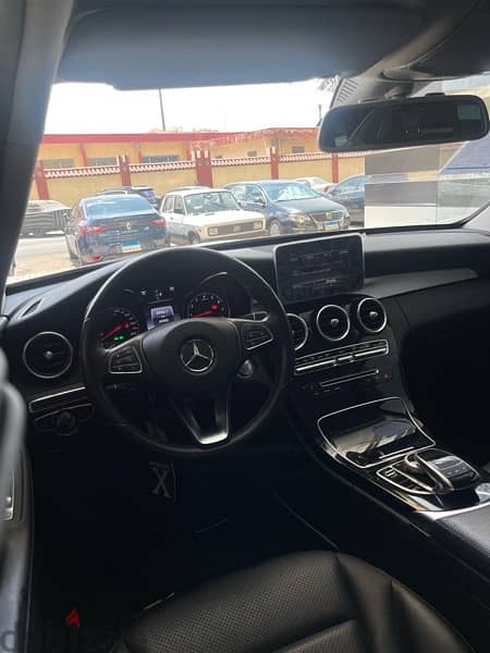 Mercedes-Benz C180 2017 14