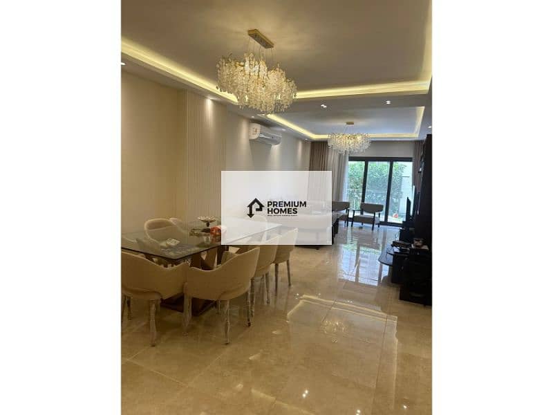 3 bedroom apartment, immediate delivery, fully finished, with air conditioners, kitchen and dressing room, in Fifth Square 12