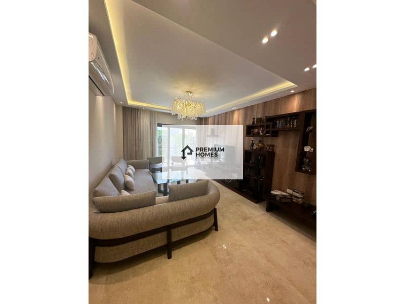 3 bedroom apartment, immediate delivery, fully finished, with air conditioners, kitchen and dressing room, in Fifth Square 13